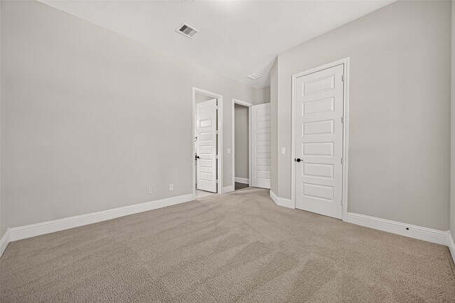 Building Photo - 17803 Hayward Hill Dr