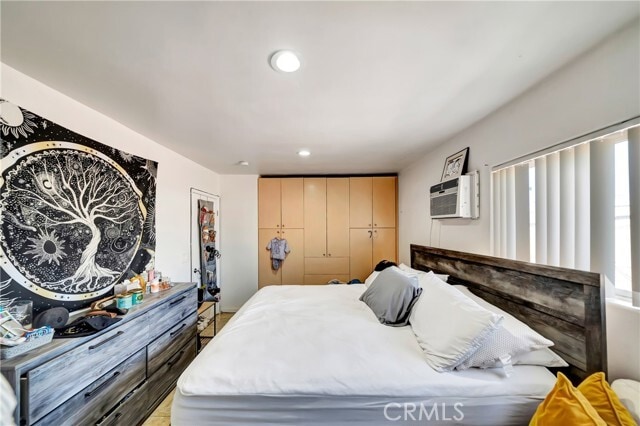 Building Photo - 6735 Elmer Ave