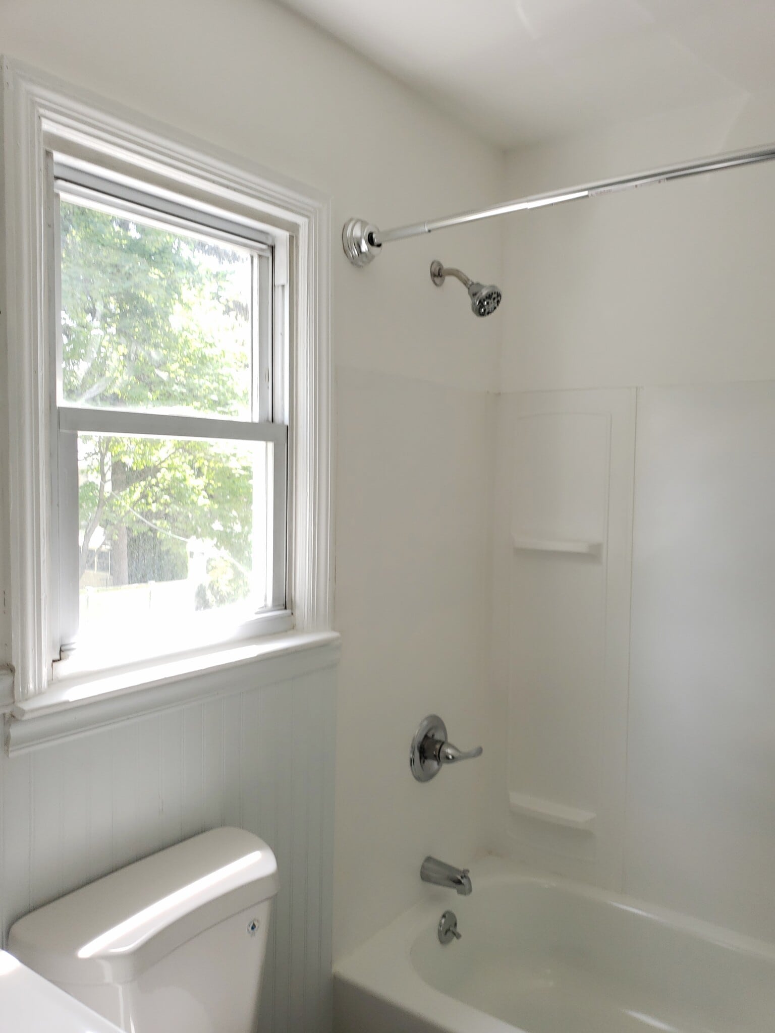 Building Photo - 236 Thompson Pl