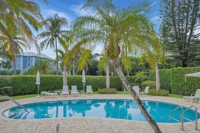 Building Photo - 2103 S Ocean Blvd