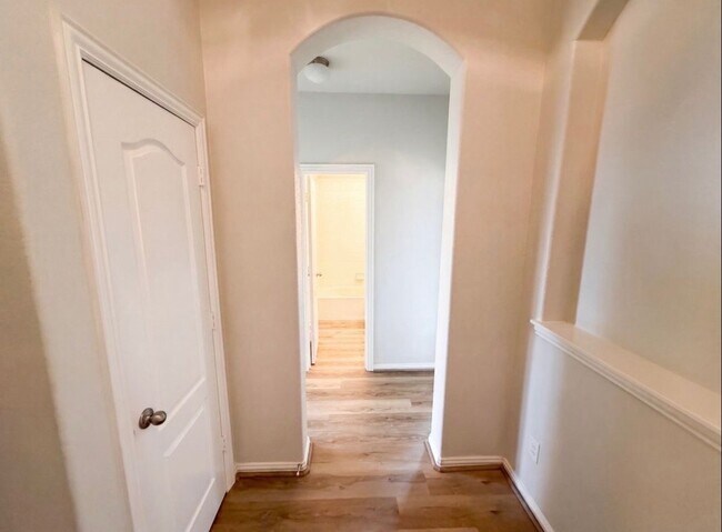 Building Photo - 7827 Amber Ct