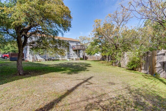 Building Photo - 11907 Alpheus Ave
