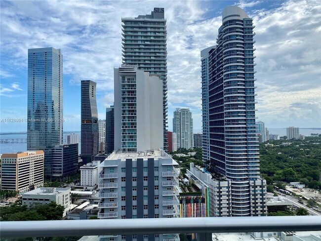 Building Photo - 1100 S Miami Ave
