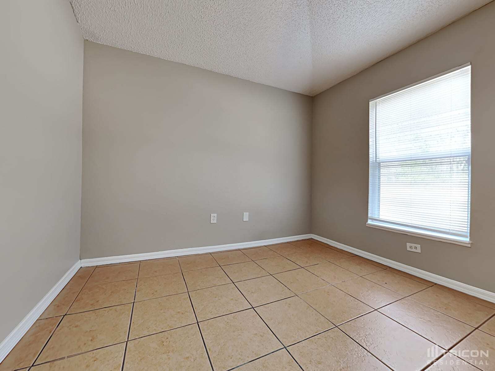 Building Photo - 11357 Pickford St