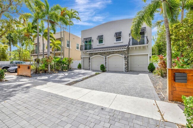 Primary Photo - 459 SW 5th Ave