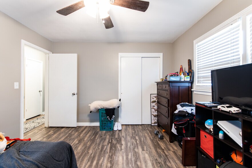 Building Photo - 7306 Tangelo Dr