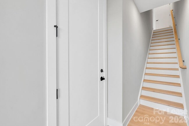 Building Photo - 113 Verbena St