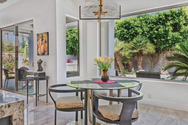 Building Photo - 4 Mesquite Ridge Ln