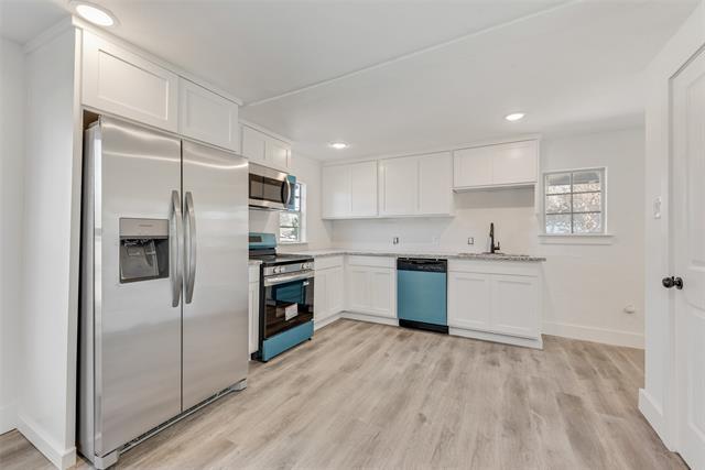 Building Photo - 303 W Broad St