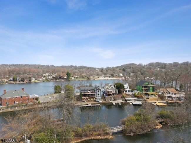 Building Photo - 301 Kingsland Rd