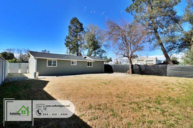 Building Photo - 7927 Evans Ln