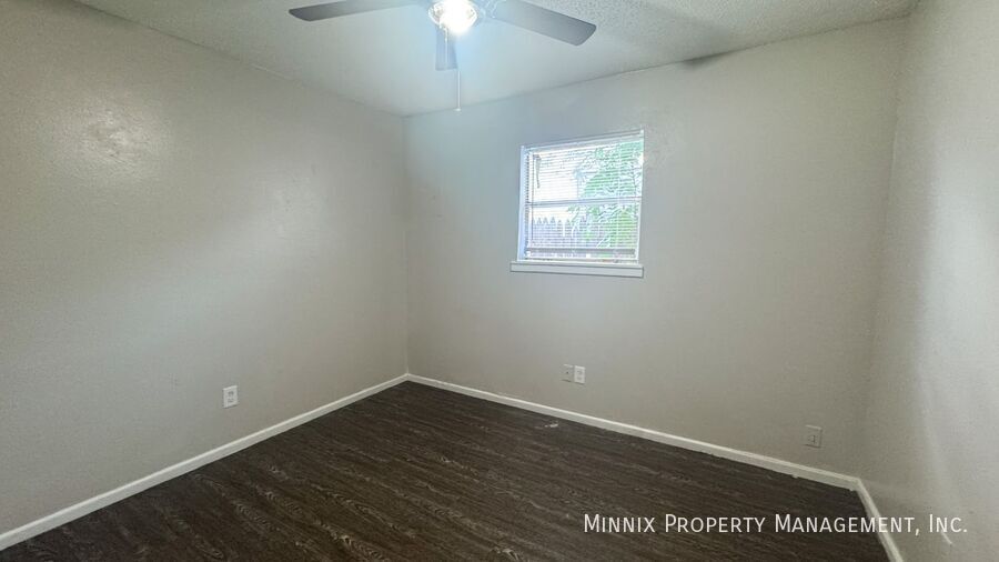 Building Photo - 3102 Ave. N-
