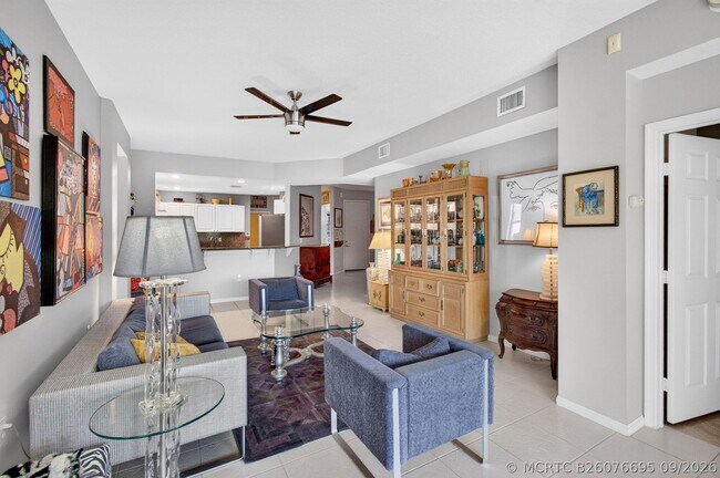 Building Photo - 12418 Crystal Pointe Dr