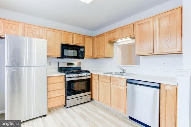 Building Photo - 4014 Fountain Bridge Ct