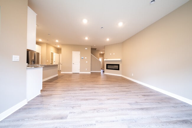 Building Photo - 16415 Jaffna Pl