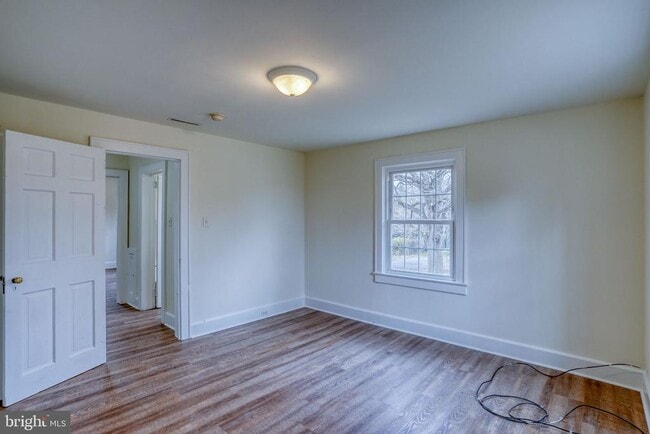 Building Photo - 1031 S Dupont Blvd