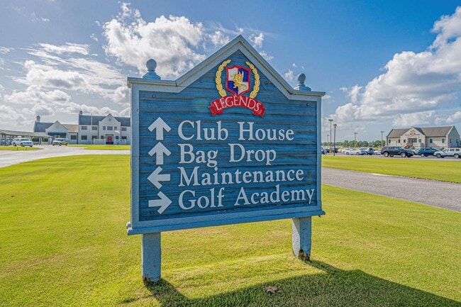 Building Photo - Spacious 4BR/3BA Home in Myrtle Beach – 2,550 Sq Ft & Screened Porch