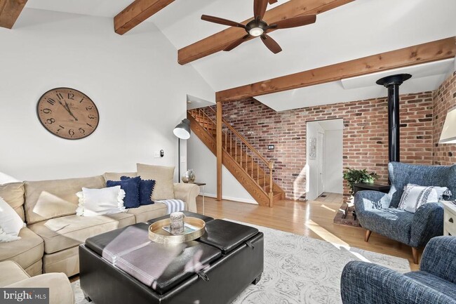 Building Photo - 4706 Frederick Ave