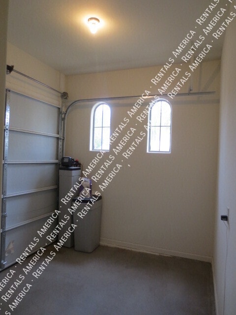 Building Photo - 3809 E Fruitvale Ave