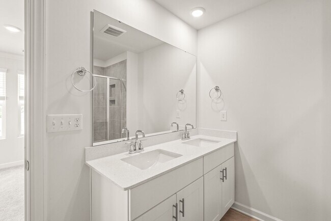 Building Photo - (Coming Soon) 3 Story Townhome in City Park!