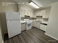 Building Photo - 909 Hampton-Unit 1B