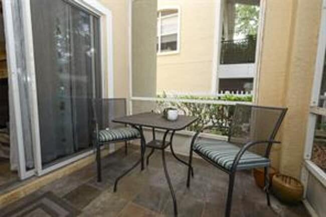 Building Photo - 694 Seabrook Ct