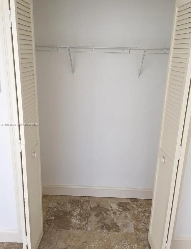 Building Photo - 3087 Shipping Ave