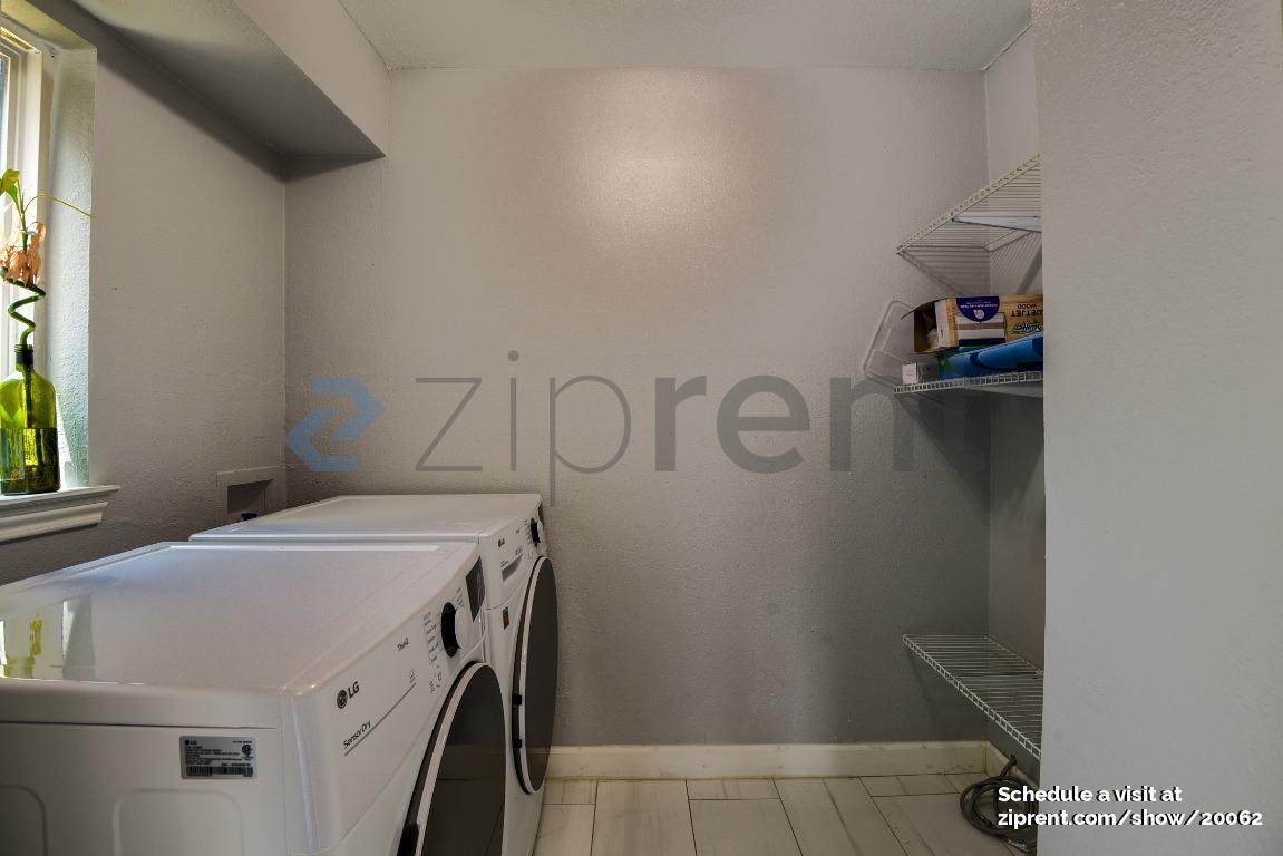 Building Photo - 1409 Creekside Dr