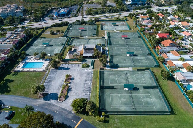 Building Photo - 1605 US-1