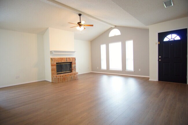 Building Photo - 2089 Paint Pony Ln