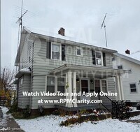 Building Photo - Available Today! 3 Bed/1.5 Bath Five Point...