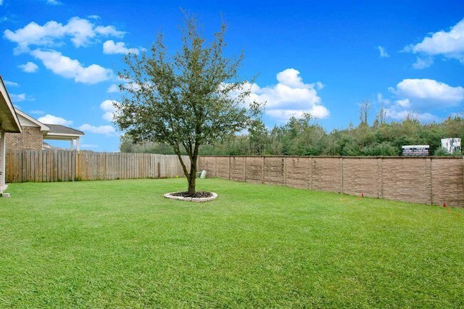 Building Photo - 21711 Debray Dr