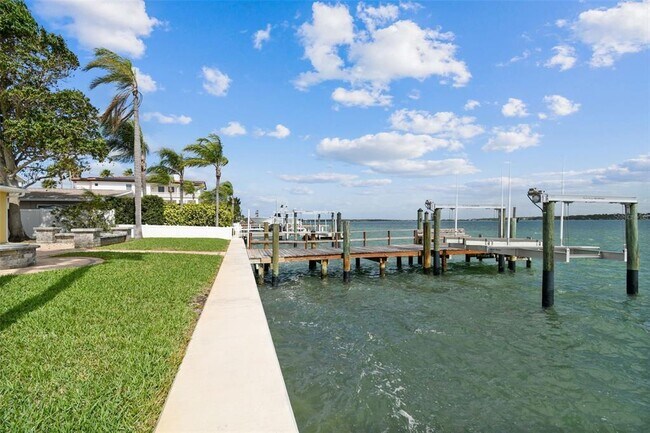 Building Photo - 11245 9th St E