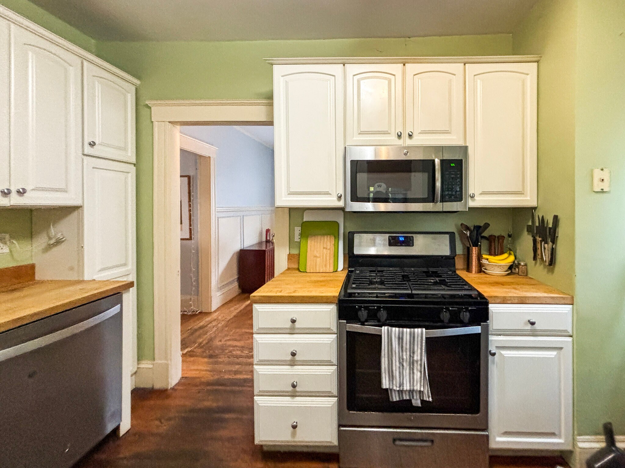 Kitchen - 7 Austin Park
