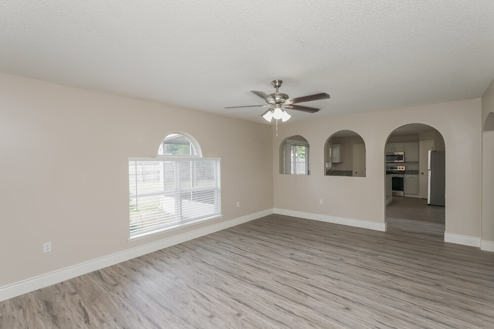 Building Photo - 12726 Kings Lake Dr