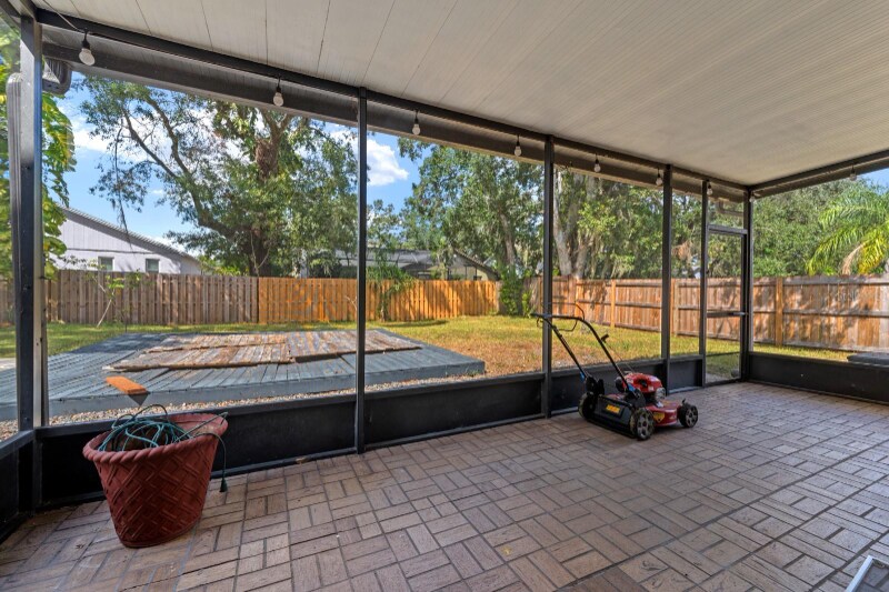 Building Photo - 3210 Acapulco Dr