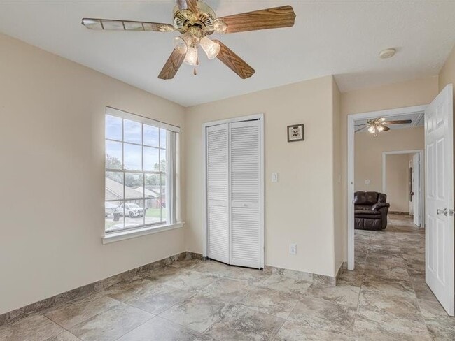 Building Photo - 8422 Tavenor Ln