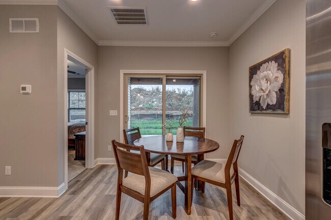 Building Photo - 122 Copperfield Way
