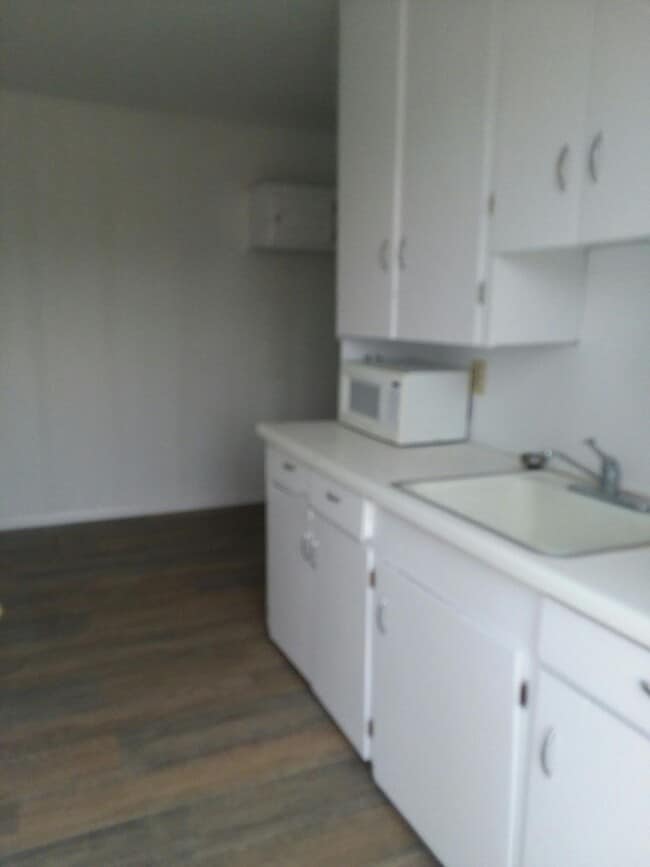 Building Photo - 408 S Prospect St