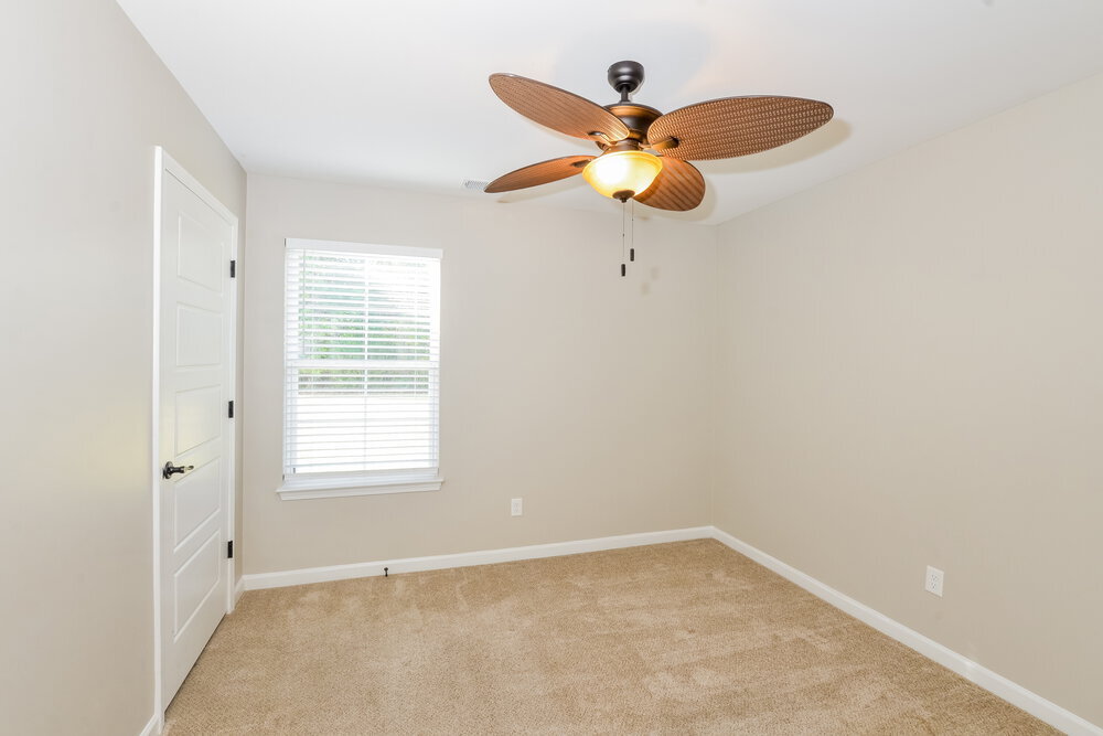 Building Photo - 3821 Dawnwood Cir W