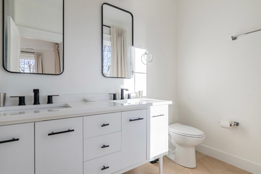 Building Photo - 50 Kinnaird St