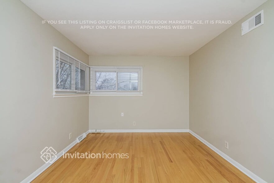 Building Photo - 3643 Greenwood St