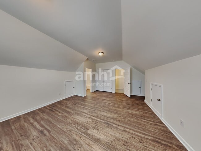 Building Photo - 304 San Anselmo St