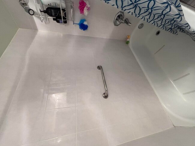 Building Photo - 336 N Birch Rd