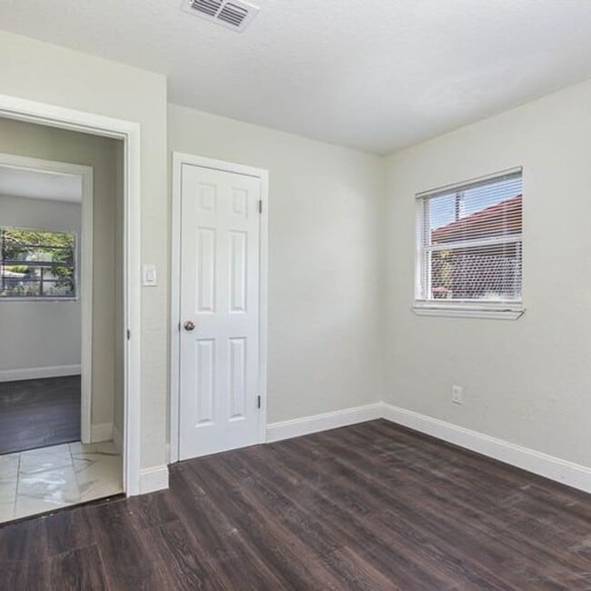 Building Photo - Just Listed - 3 Bedroom Home in Richmond H...