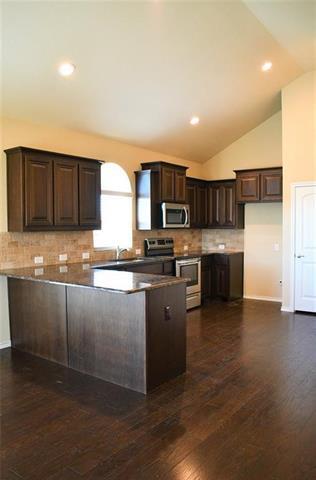 Building Photo - 613 Gold Bar Ln
