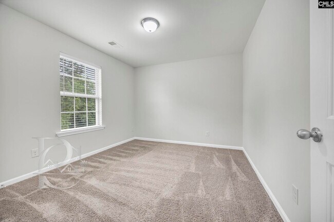 Building Photo - 629 Kimpton Dr