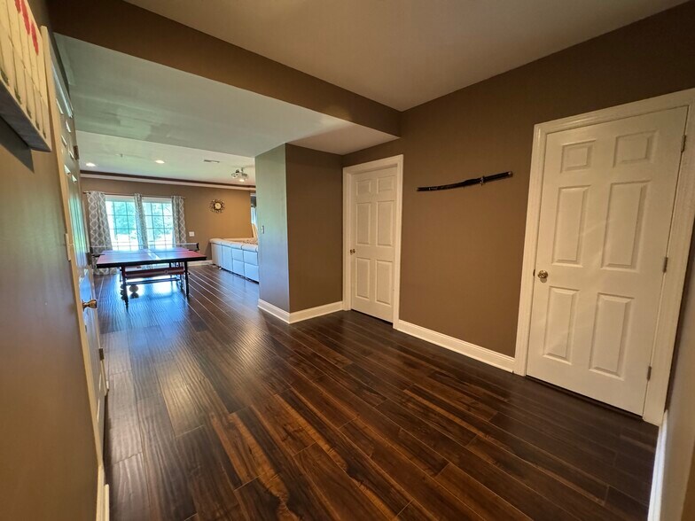 Basement - 537 Prizer Ct