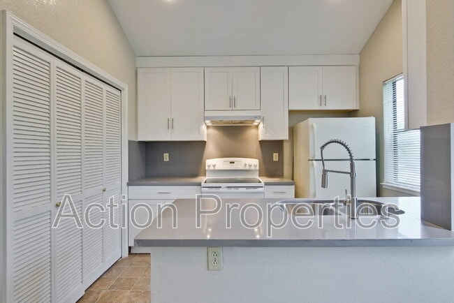 Building Photo - 1341 Meadow Ridge Cir