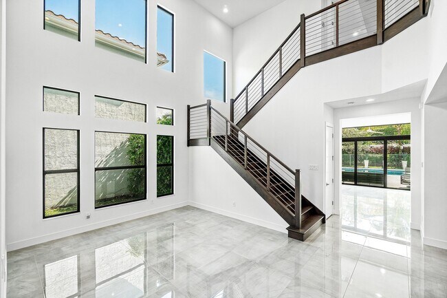 Building Photo - 9006 Dulcetto Ct